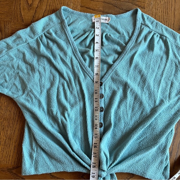 Weekend Edition long sleeve top size L (bundle 3 for $15) - Picture 7 of 7